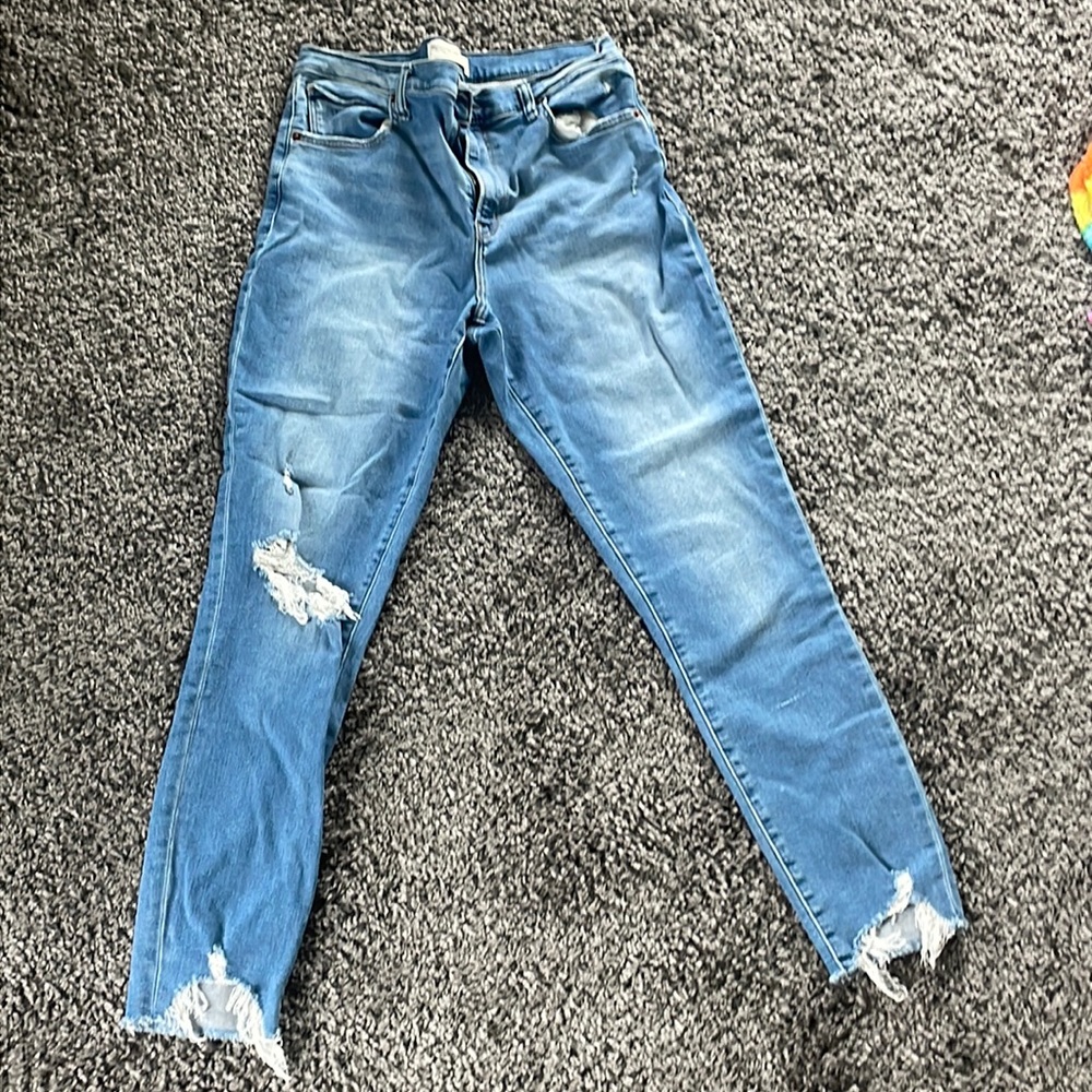 Abercrombie & Fitch high rise ankle jean